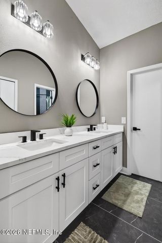 1380 HIGH PLAINS Drive W, Jacksonville, FL 32218