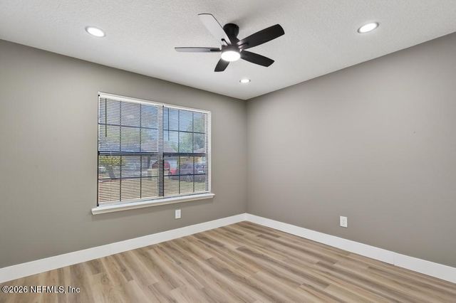 1380 HIGH PLAINS Drive W, Jacksonville, FL 32218