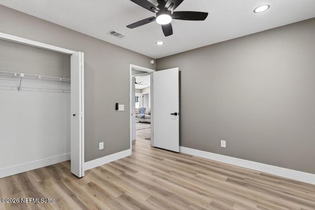 1380 HIGH PLAINS Drive W, Jacksonville, FL 32218