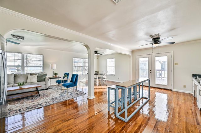 1029 62nd Street, Galveston, TX 77551