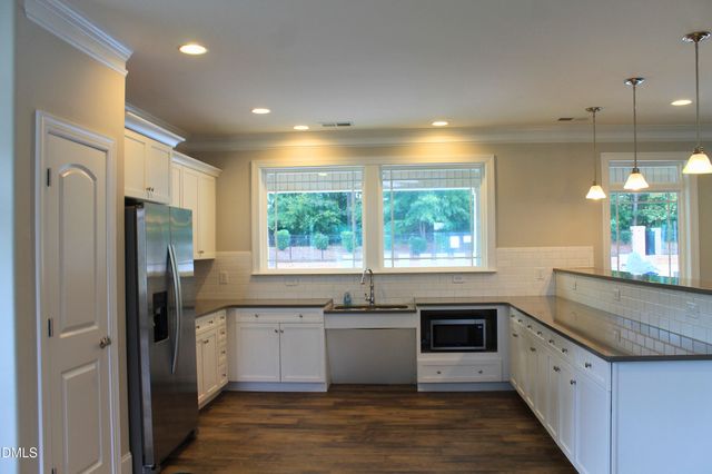 1055 Tulloch Court 202, Burlington, NC 27215