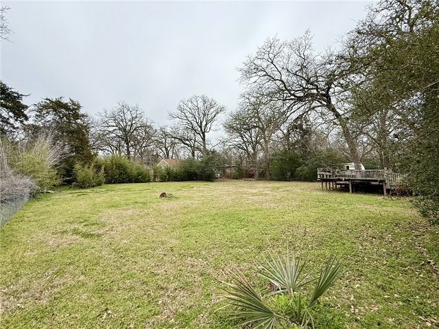 4109 Laura Lane, Bryan, TX 77803