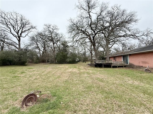 4109 Laura Lane, Bryan, TX 77803