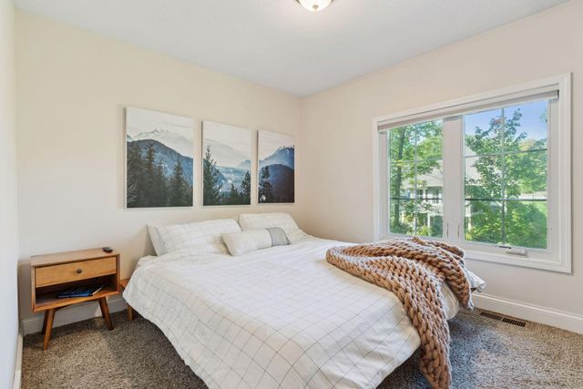 2595 Lydiard Circle, Orono, MN 55331