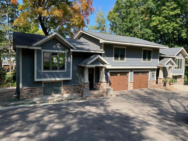 2595 Lydiard Circle, Orono, MN 55331