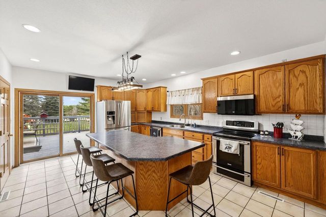 W6904 Schwemmer Lane, Fort Atkinson, WI 53538