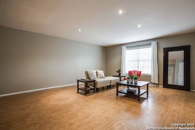 2420 McCullough Ave Apt 104, San Antonio, TX 78212