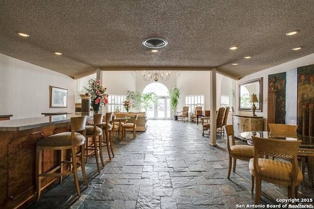 2420 McCullough Ave Apt 104, San Antonio, TX 78212