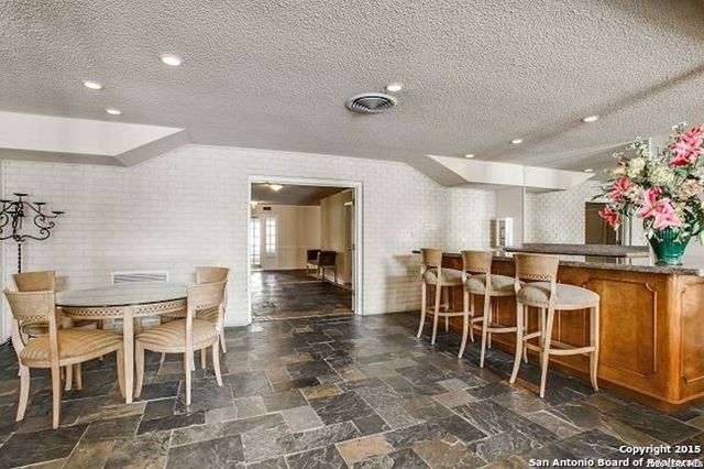 2420 McCullough Ave Apt 104, San Antonio, TX 78212