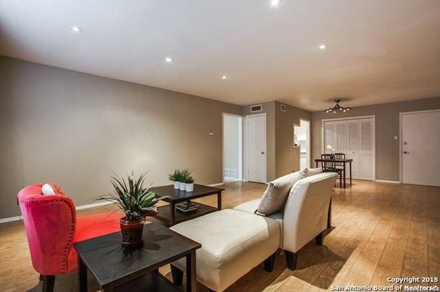 2420 McCullough Ave Apt 104, San Antonio, TX 78212