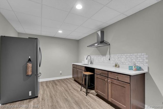 8057 Timber Trail, White Lake, MI 48386