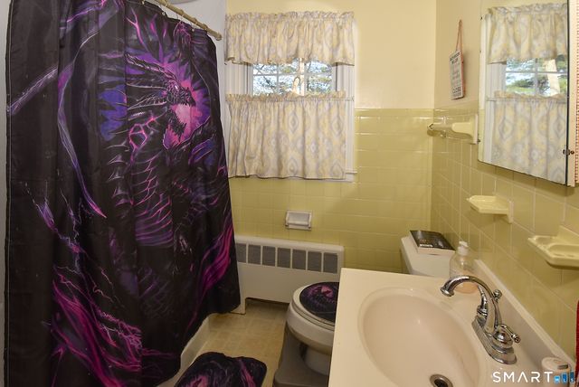 3 French Road, Manchester, CT 06042