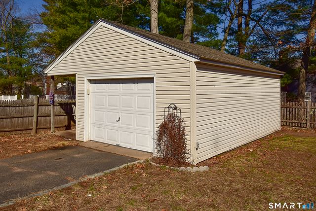 3 French Road, Manchester, CT 06042