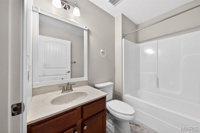 12 Jackson Circle 165, Festus, MO 63028