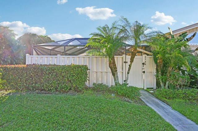 5760 Golden Eagle Circle, Palm Beach Gardens, FL 33418