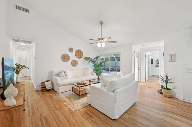 5760 Golden Eagle Circle, Palm Beach Gardens, FL 33418