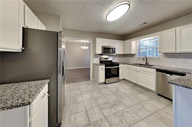 81 Summerfield Crossing, Acworth, GA 30101