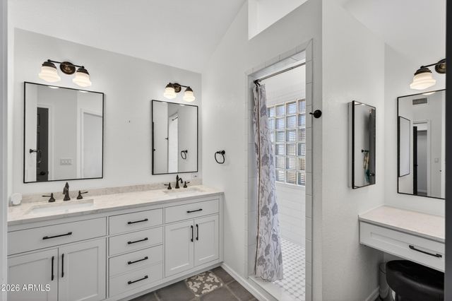 3955 N Ranier --, Mesa, AZ 85215