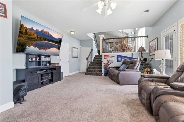 519 Holt Drive, Liberty, MO 64068
