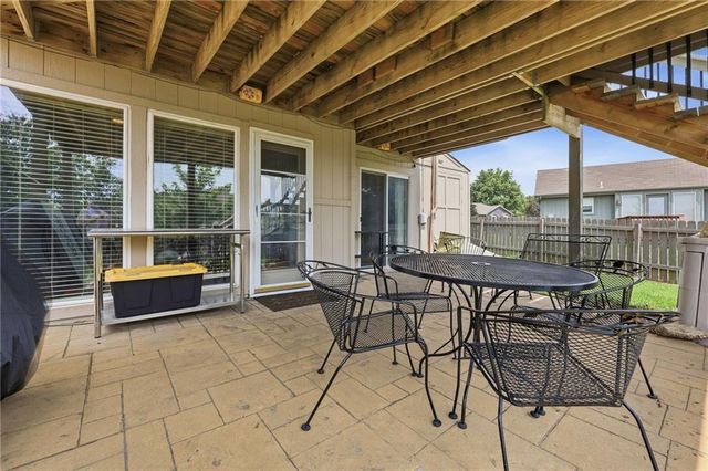 519 Holt Drive, Liberty, MO 64068