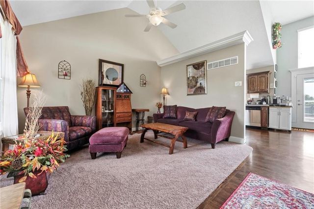 519 Holt Drive, Liberty, MO 64068