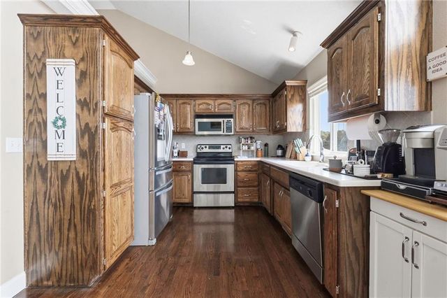 519 Holt Drive, Liberty, MO 64068