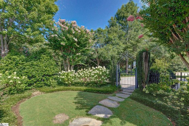 106 Chatsworth Road, Greer, SC 29651