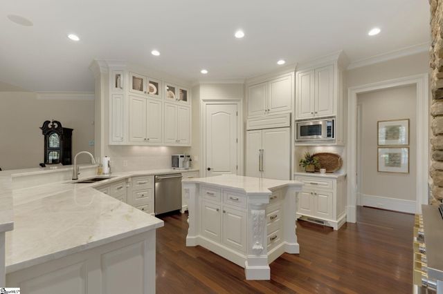 106 Chatsworth Road, Greer, SC 29651