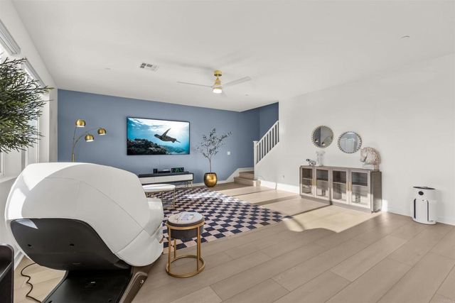 550 MEADOWOOD STREET, Fallbrook, CA 92028