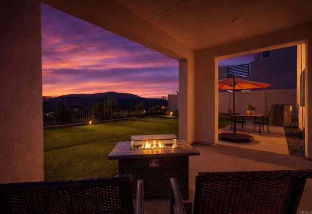 550 MEADOWOOD STREET, Fallbrook, CA 92028