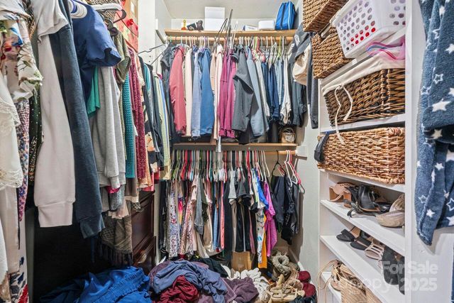 2815 Bustlehead Court, Charlotte, NC 28262