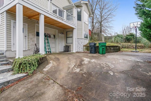 2815 Bustlehead Court, Charlotte, NC 28262