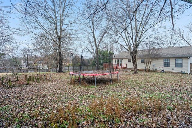 2815 Bustlehead Court, Charlotte, NC 28262