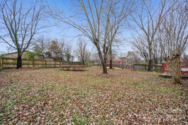 2815 Bustlehead Court, Charlotte, NC 28262