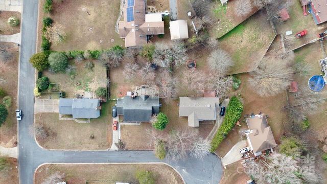 2815 Bustlehead Court, Charlotte, NC 28262