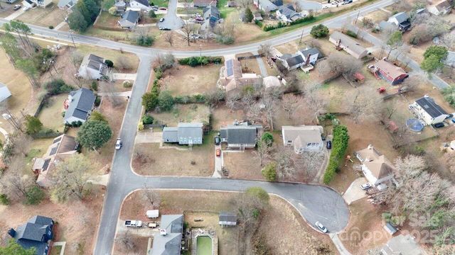 2815 Bustlehead Court, Charlotte, NC 28262