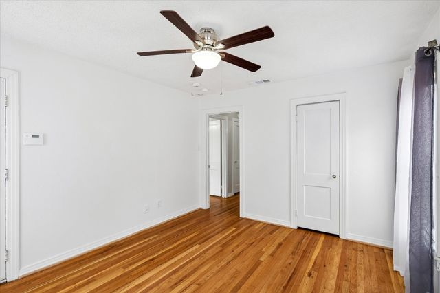 4708 Calmont Avenue, Fort Worth, TX 76107