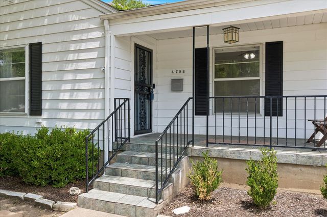 4708 Calmont Avenue, Fort Worth, TX 76107
