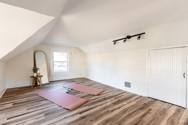 1609 Clarewood Avenue, Cincinnati, OH 45207