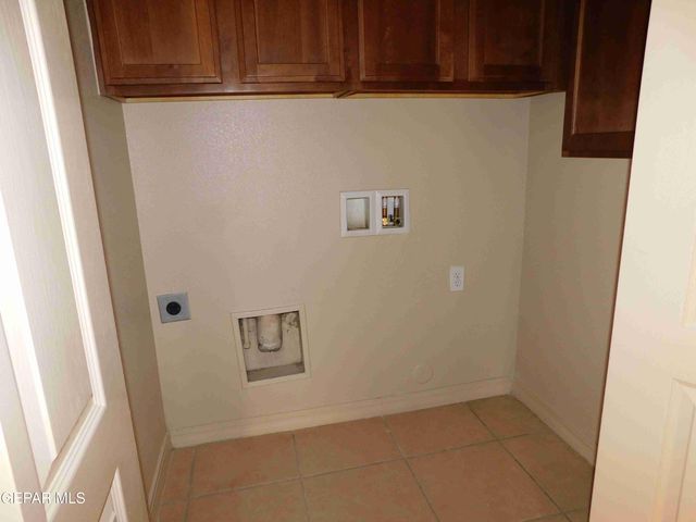 4529 Hugo Reyes Drive, El Paso, TX 79938