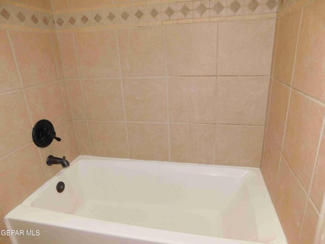 4529 Hugo Reyes Drive, El Paso, TX 79938