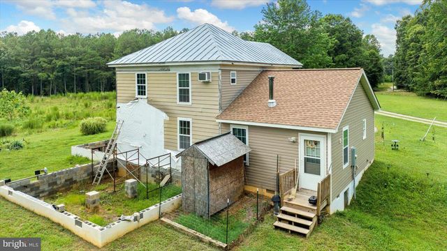 13367 PASSING, Bowling Green, VA 22427