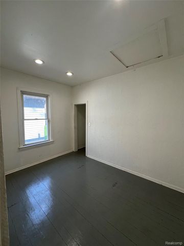 2272 Avon Street, Saginaw, MI 48602