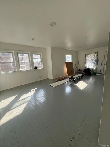 2272 Avon Street, Saginaw, MI 48602