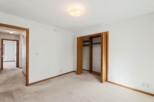 2313 N Amarado St, Wichita, KS 67205