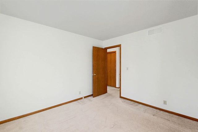 2313 N Amarado St, Wichita, KS 67205