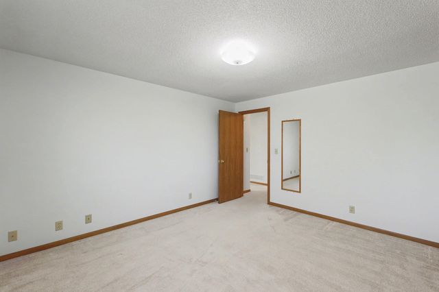 2313 N Amarado St, Wichita, KS 67205