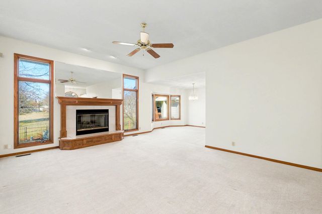 2313 N Amarado St, Wichita, KS 67205