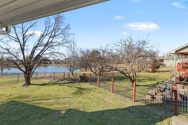 2313 N Amarado St, Wichita, KS 67205