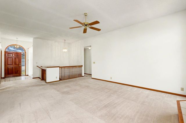 2313 N Amarado St, Wichita, KS 67205